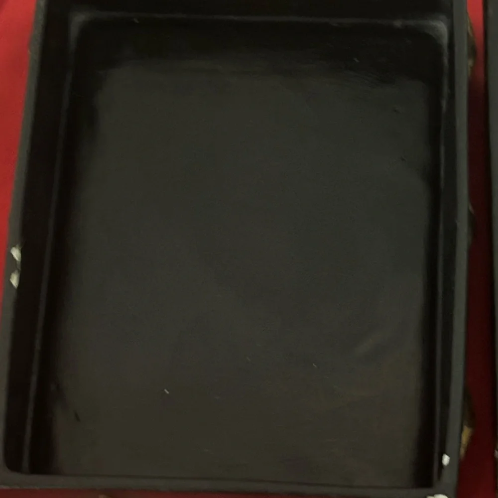 Italian Vintage Ceramic Box. It is black with gold accents and scrolled top. - Picture 5 of 11